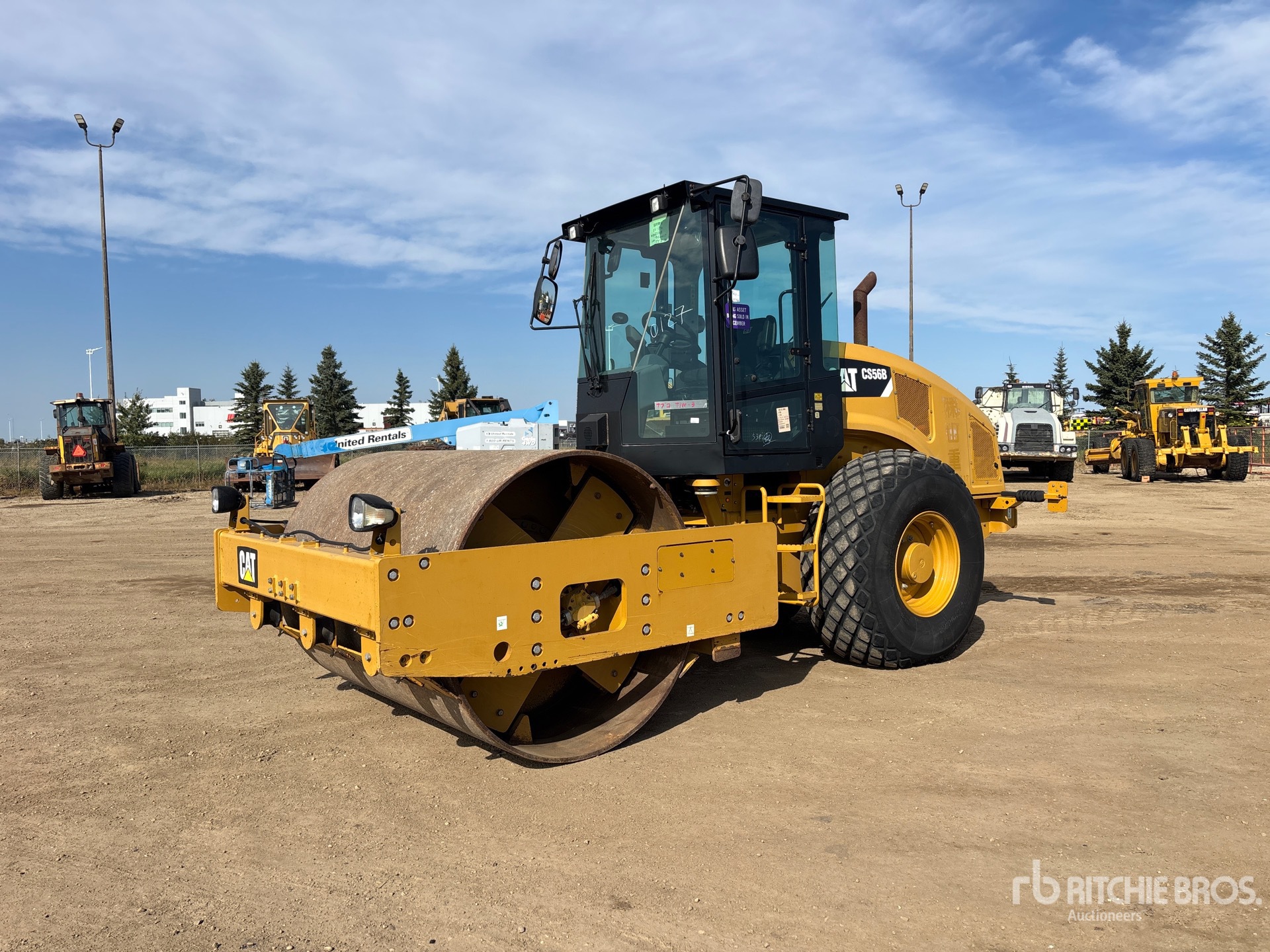2016 Caterpillar CS56B