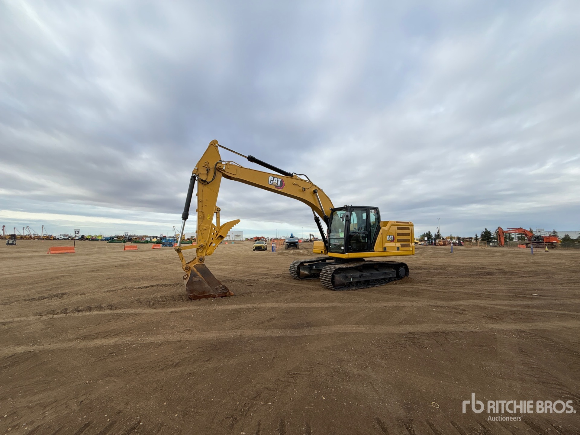 2020 Caterpillar 320