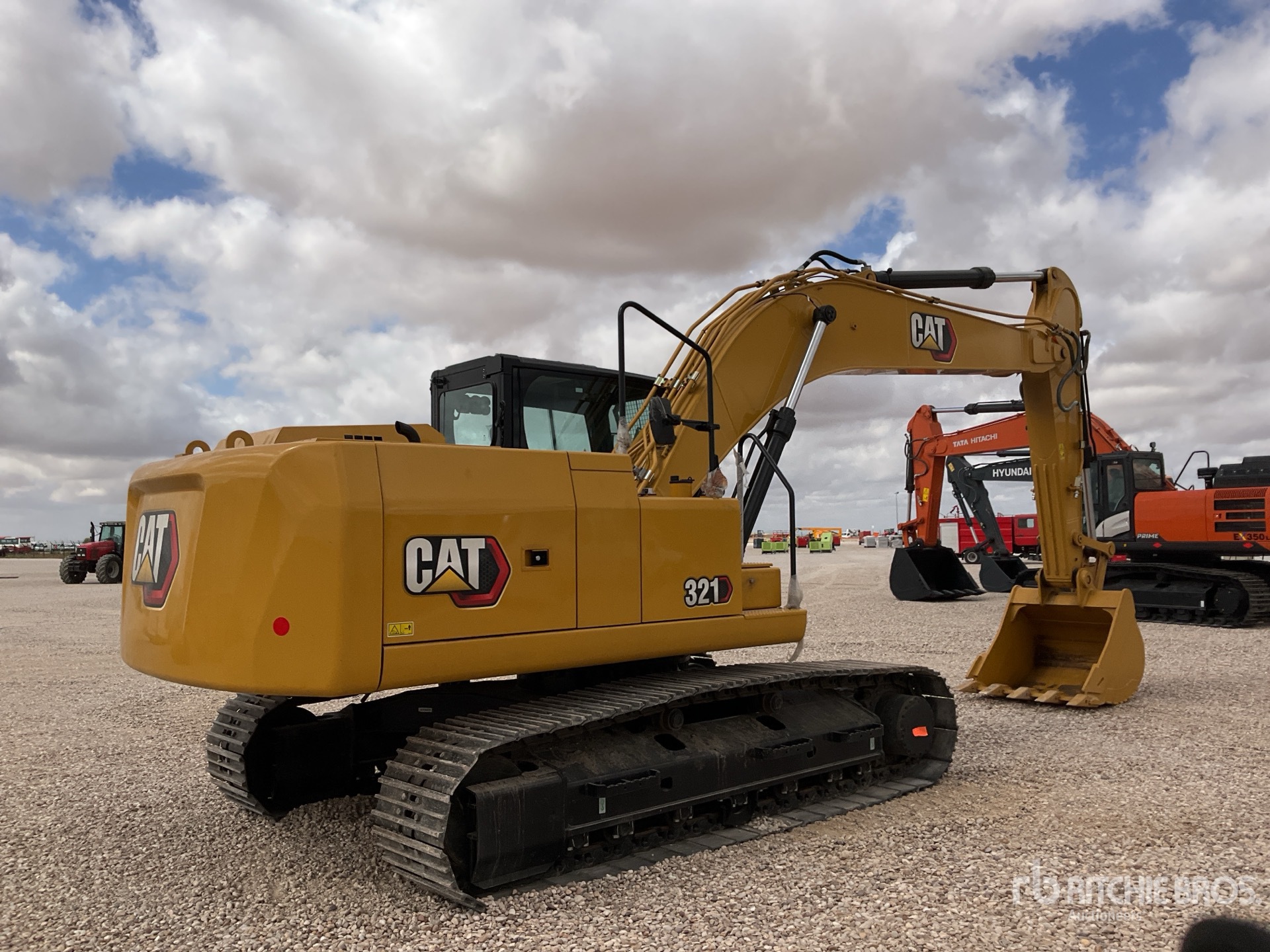 2026 Caterpillar 321