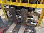 Hydraulics with Fork Positioning Cylinder (on fork carriage)