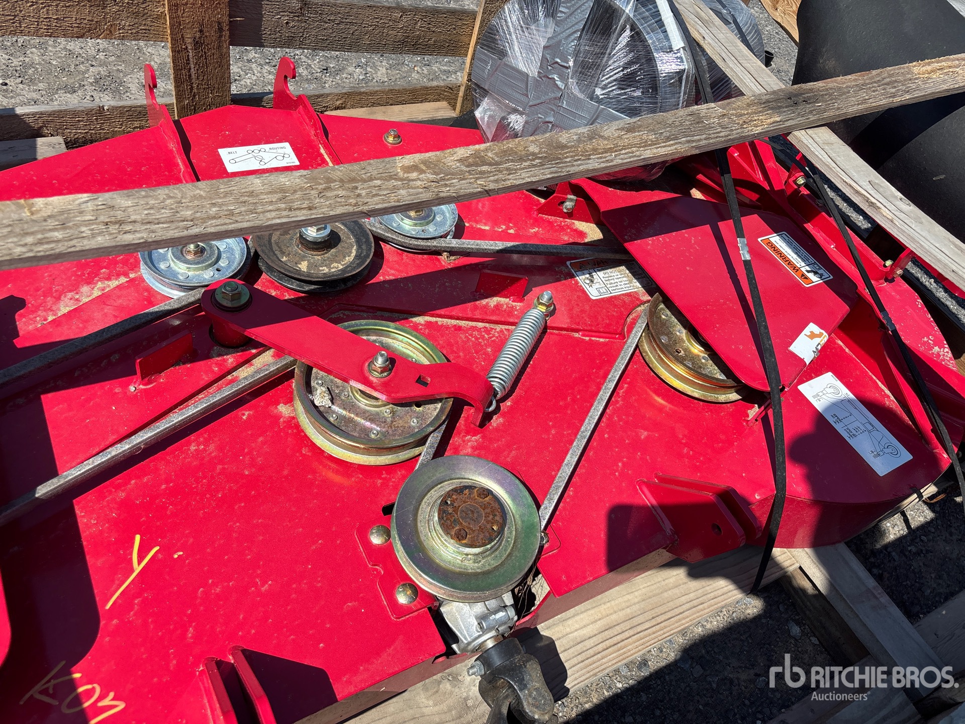 Mahindra 64 in Lawn Mower Deck