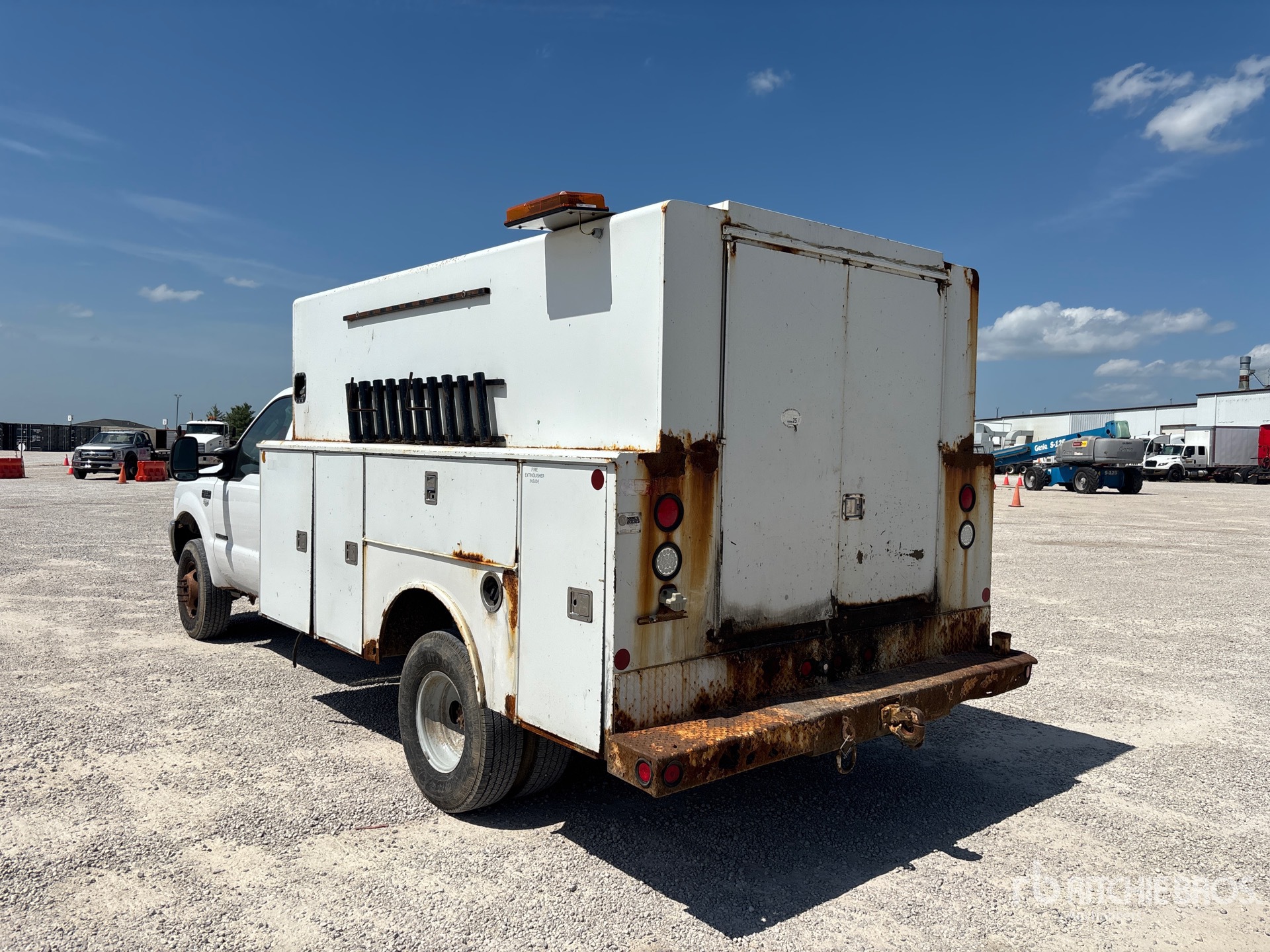 General Appearance with Picture, Left Rear Corner