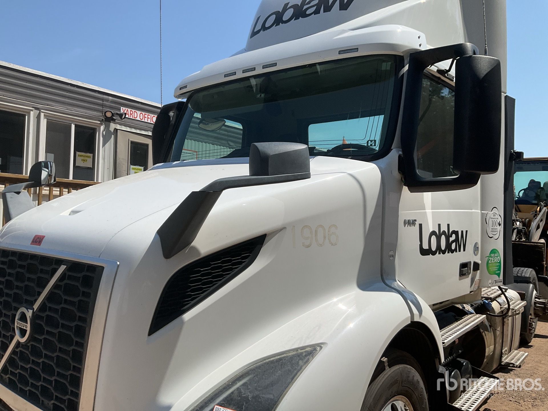 Photo of a 2019 Volvo VNR