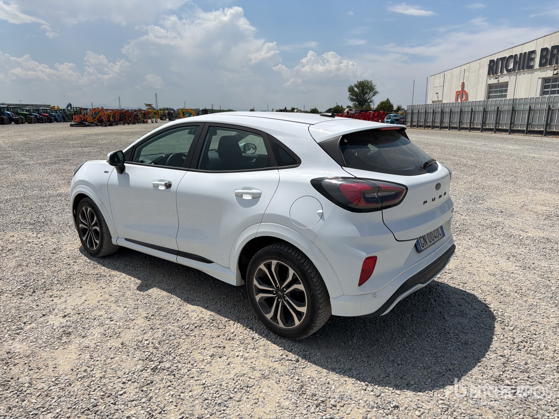 General Appearance with Picture, Left Rear Corner