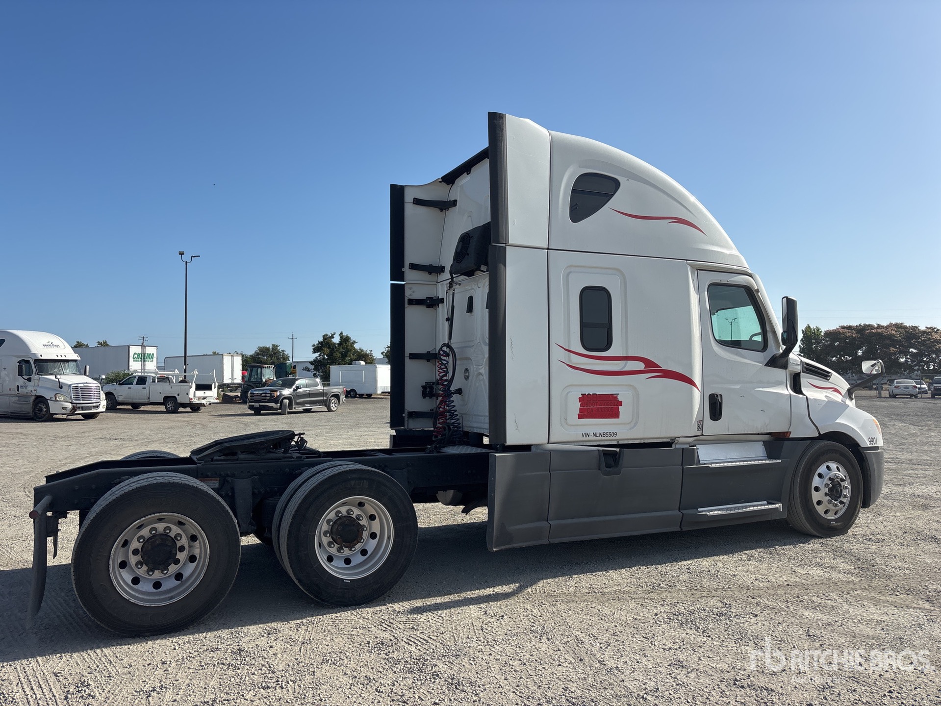 2022 Freightliner CASCADIA 126