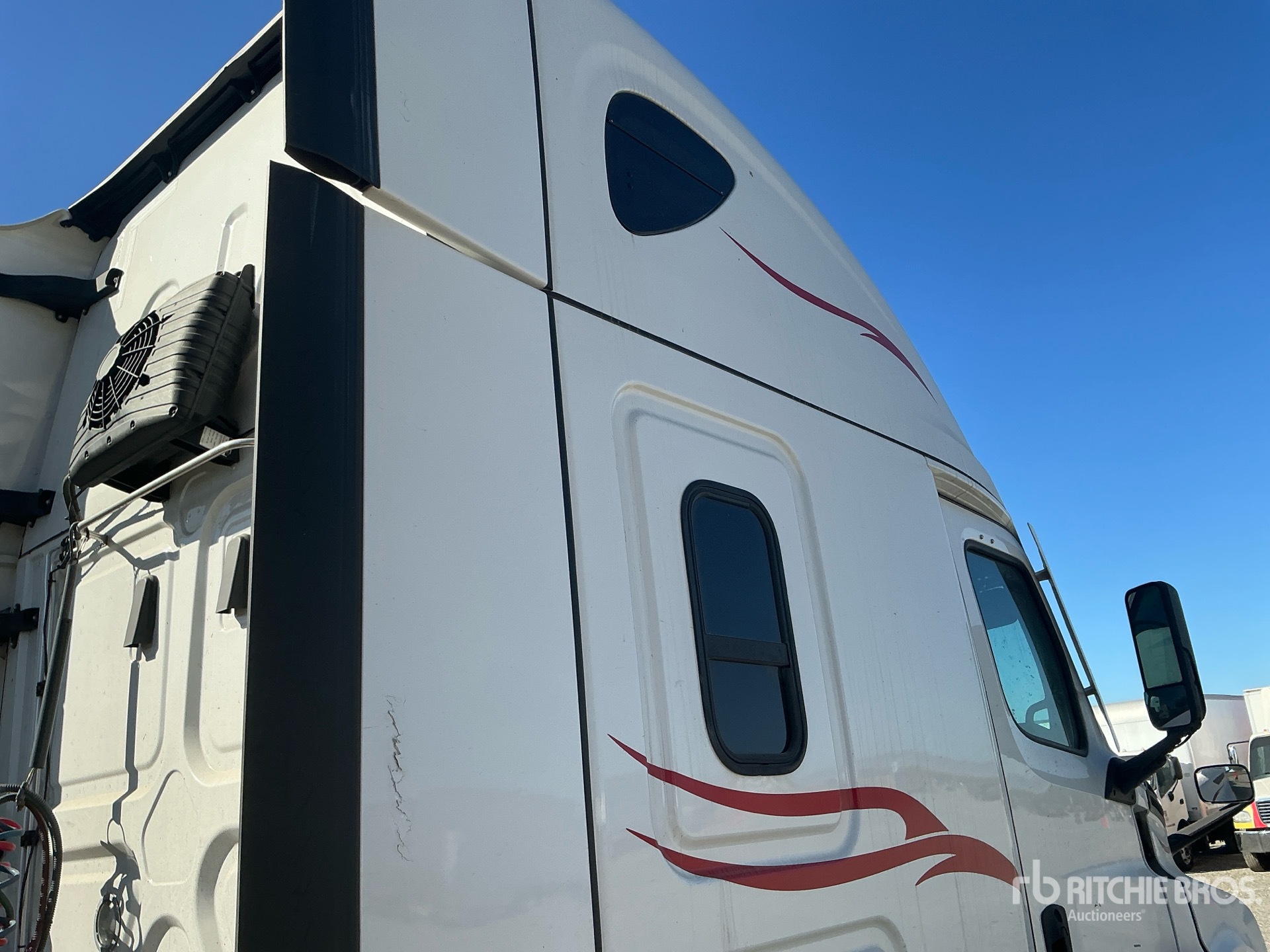 2022 Freightliner CASCADIA 126