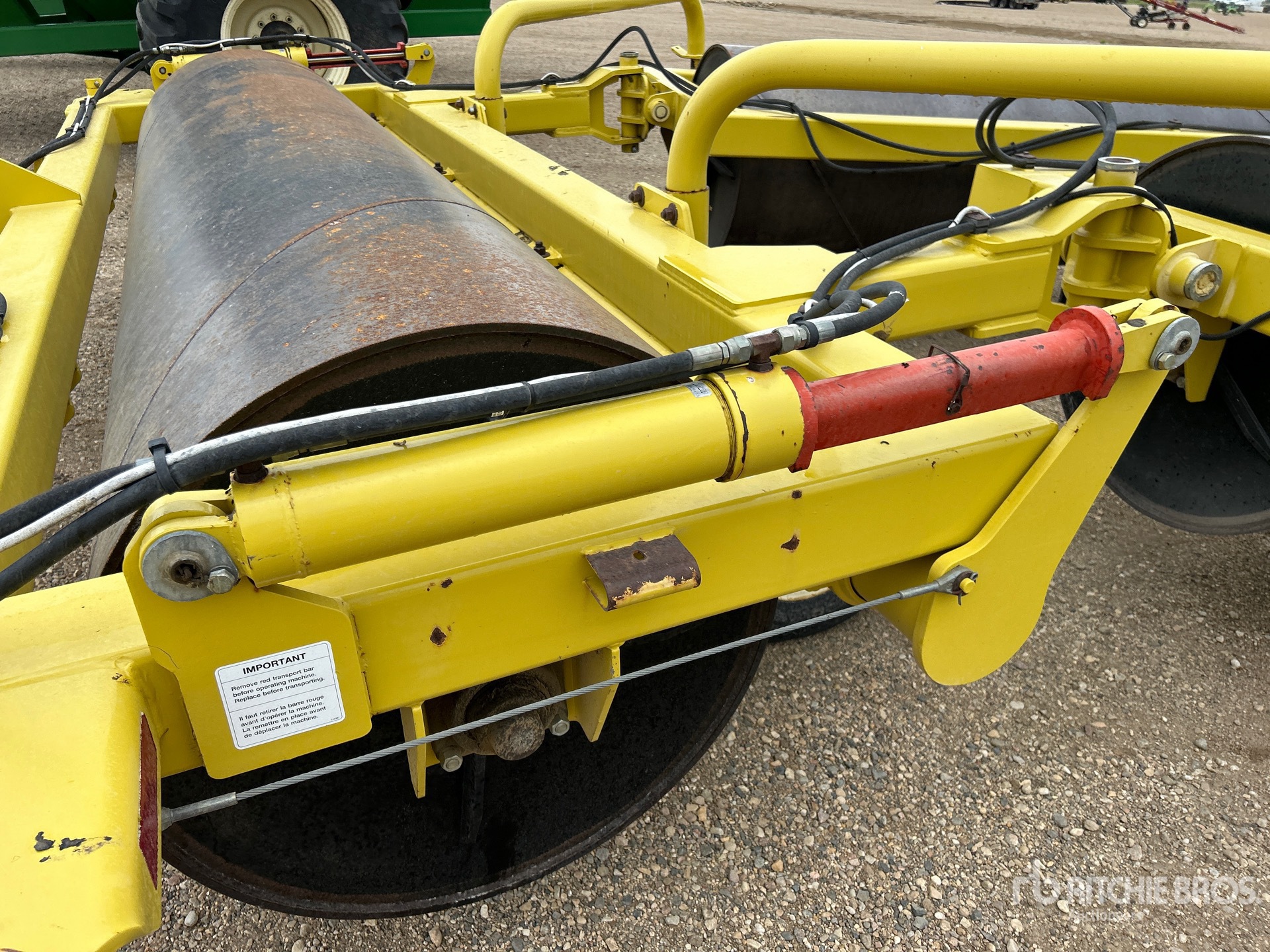 2004 Degelman LR7645