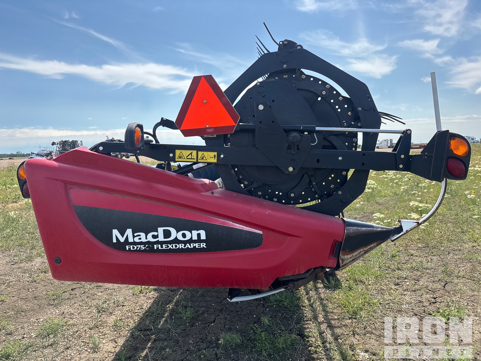 2017 Macdon FD75
