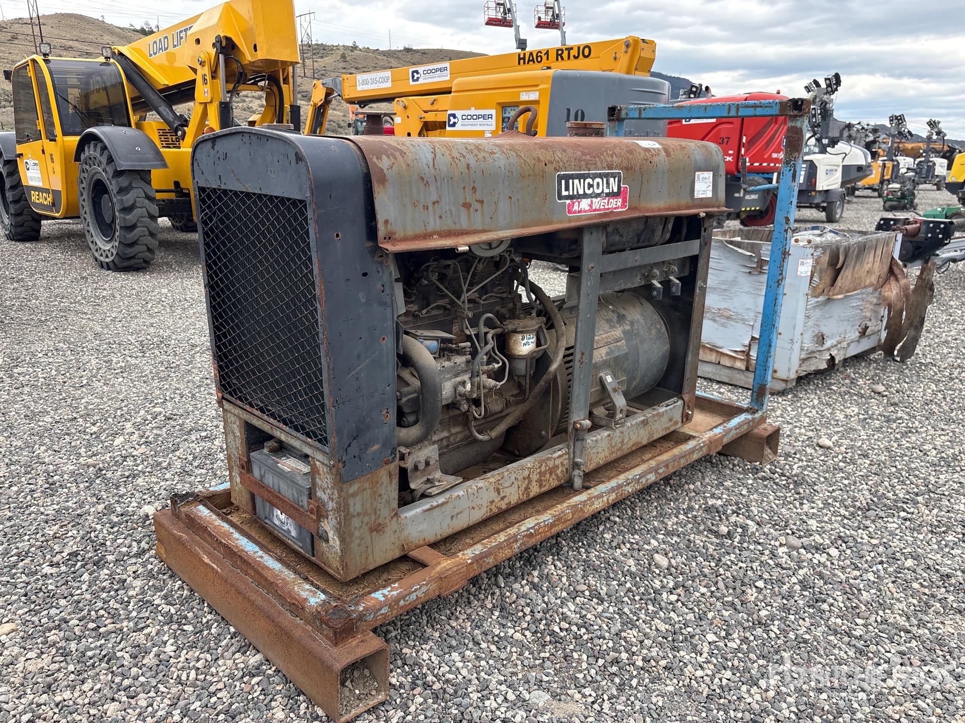 General Appearance with Picture, Right Rear Corner