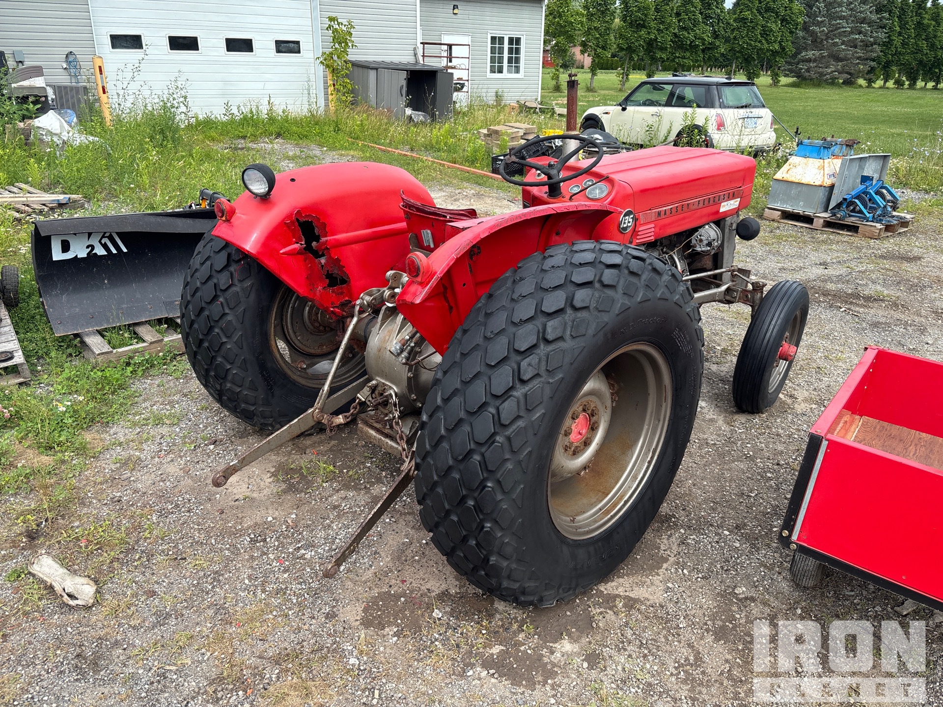 General Appearance with Picture, Right Rear Corner