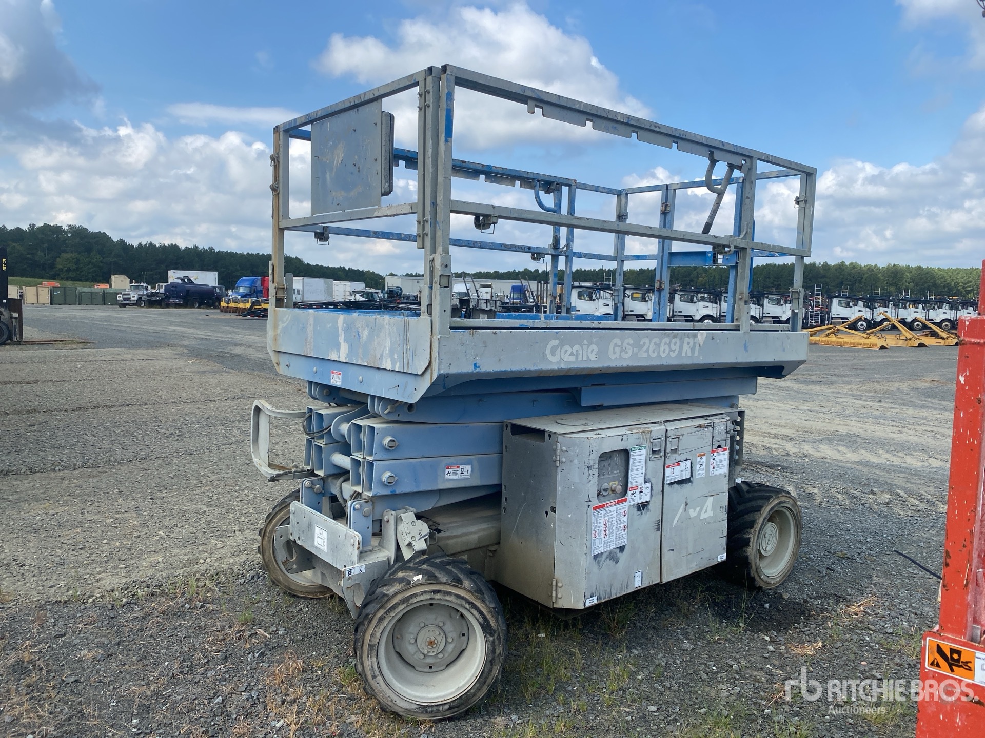 2015 Genie GS-2669RT
