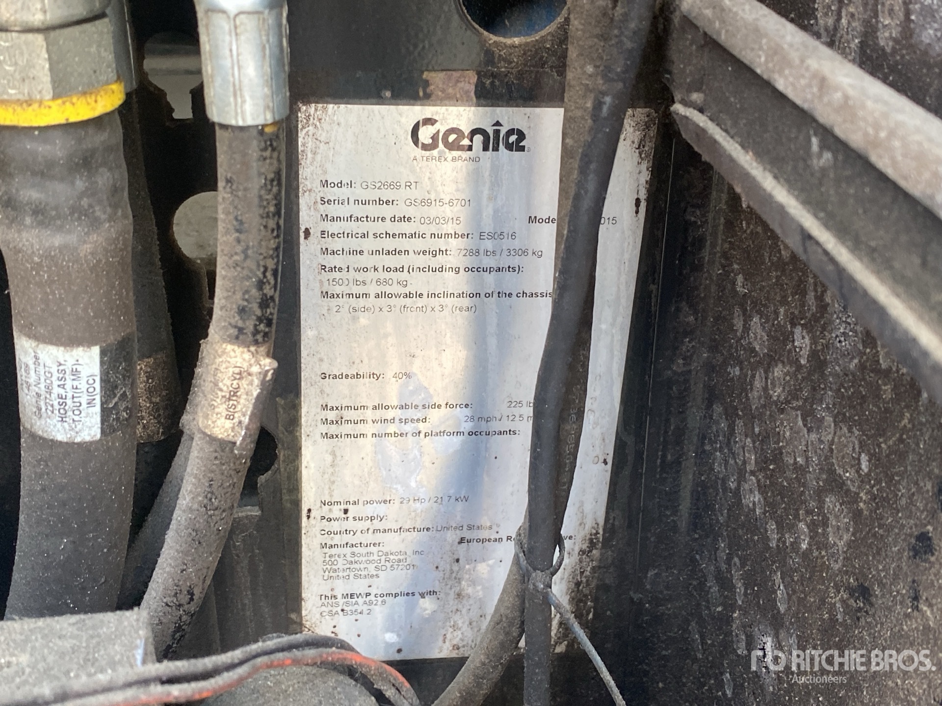 2015 Genie GS-2669RT