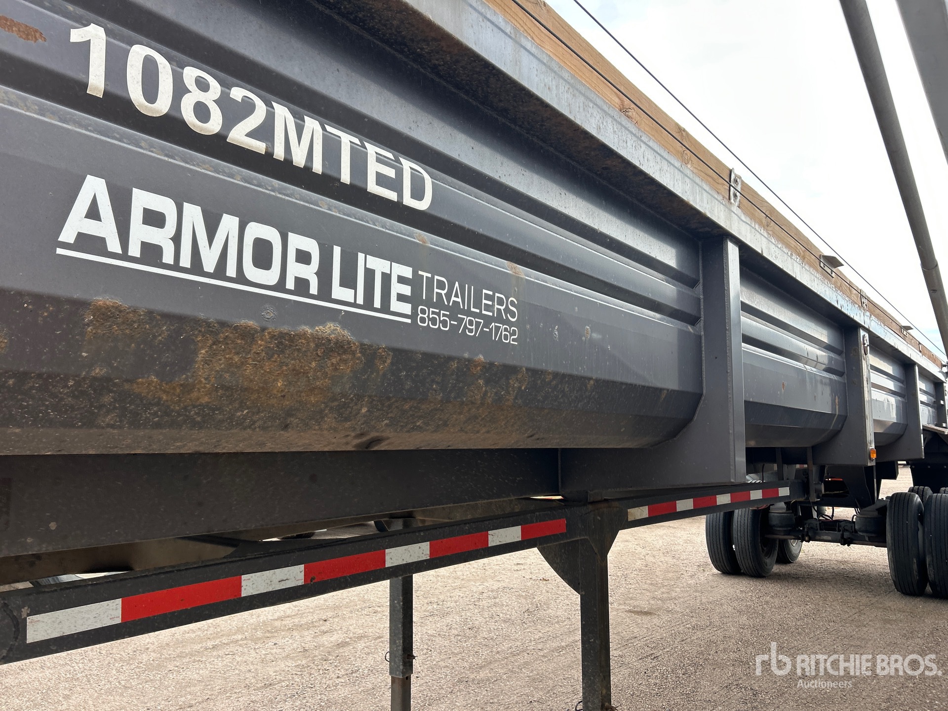 2018 Armor Lite 38 ft T/A