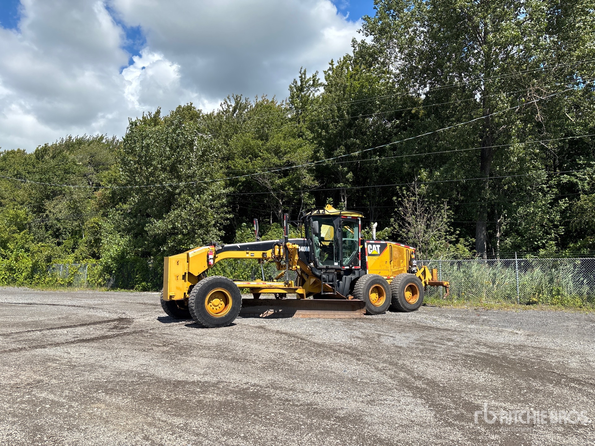2011 Caterpillar 140M VHP PLUS