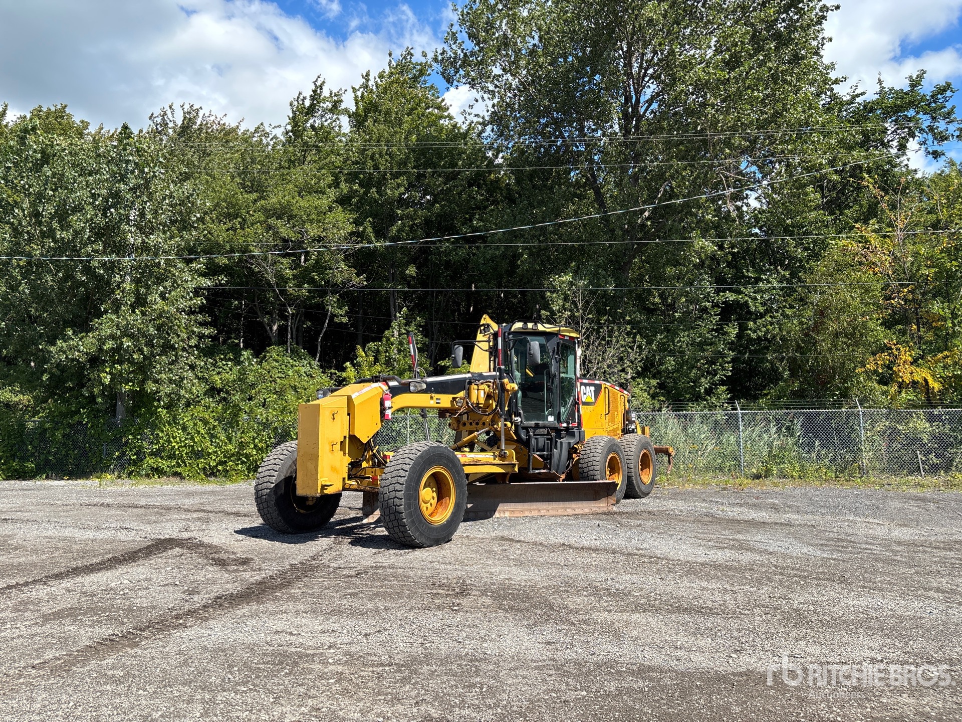 2011 Caterpillar 140M VHP PLUS
