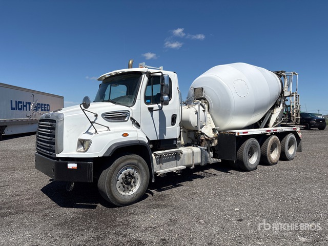 2013 Freightliner 114 Sd 8x6 Mixer Truck