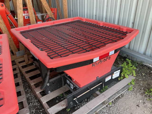 Kubota V5005 Electric Salt Spreader - Fits UTV (Unused) Kubota V5005 Electric Salt Spreader - Fits UTV (Unused)
