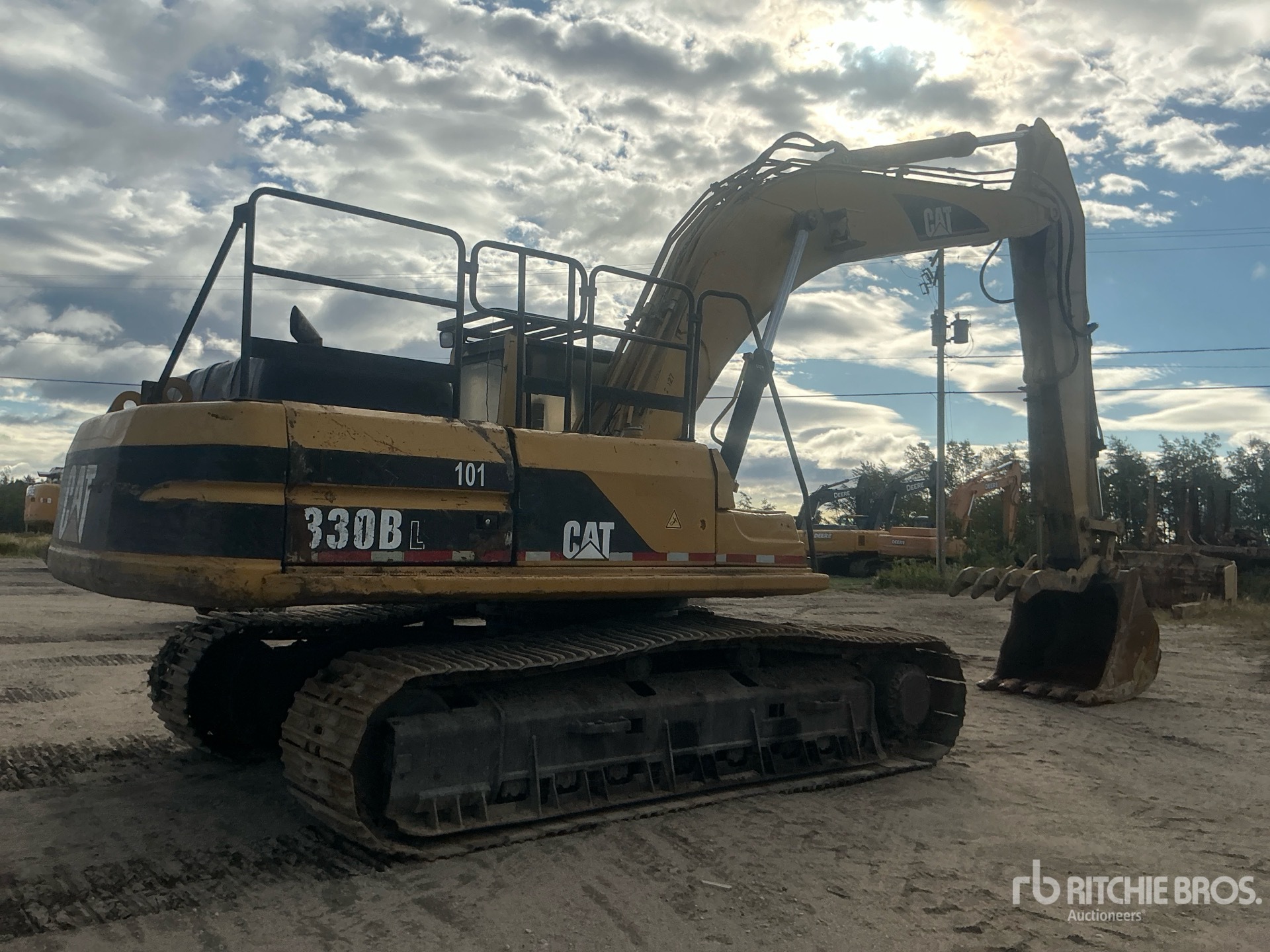 1998 Caterpillar 330B L