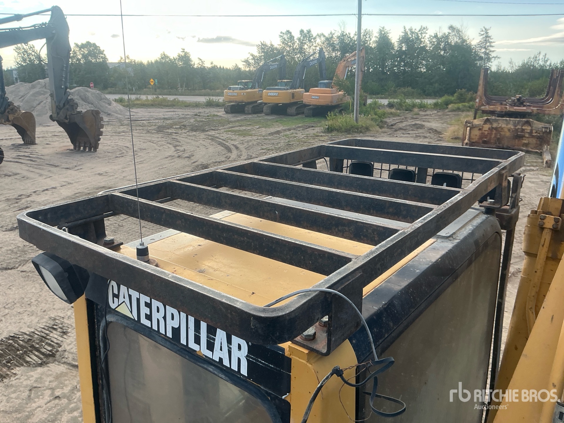 1999 Caterpillar 330B L