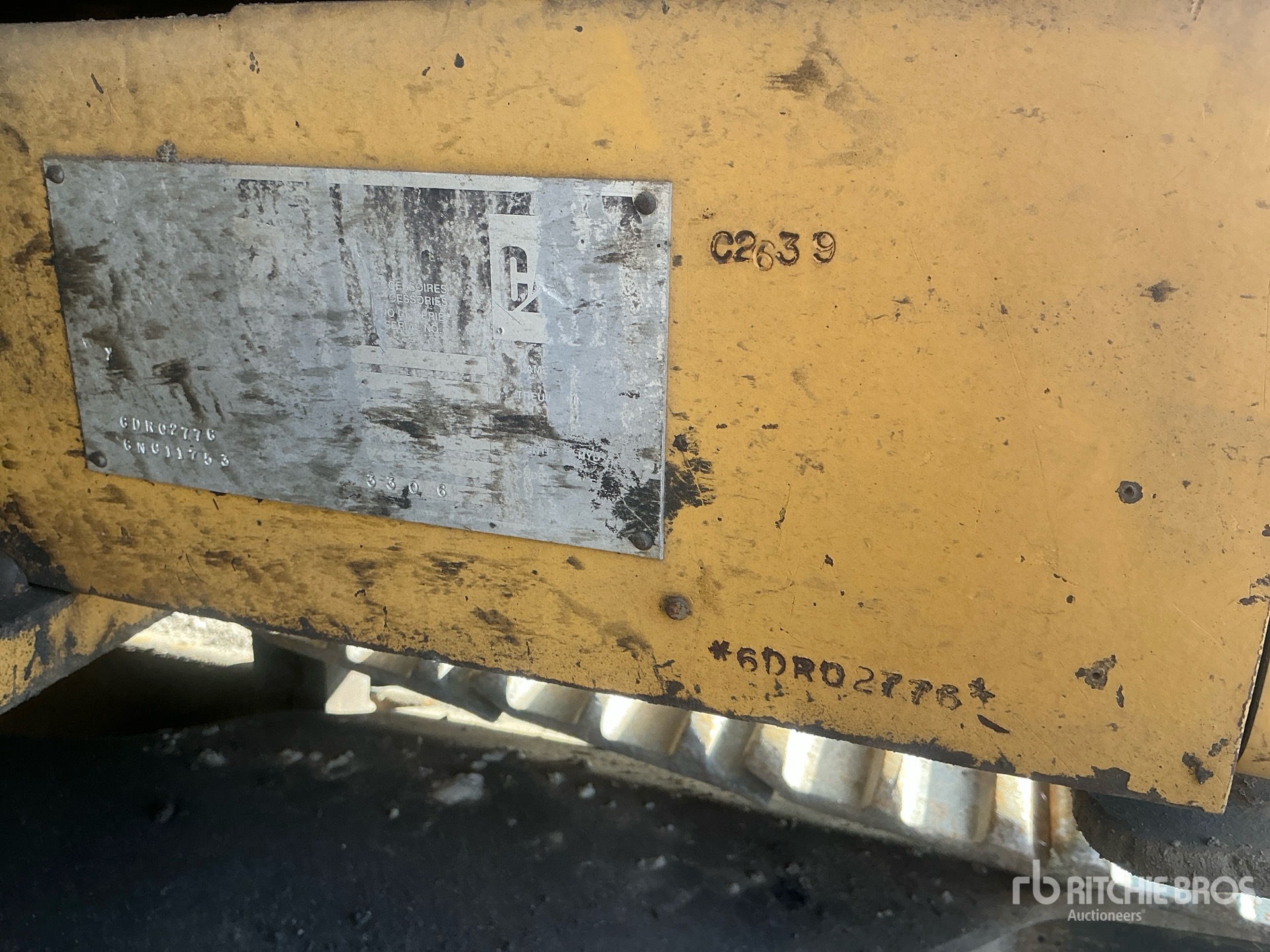 1999 Caterpillar 330B L