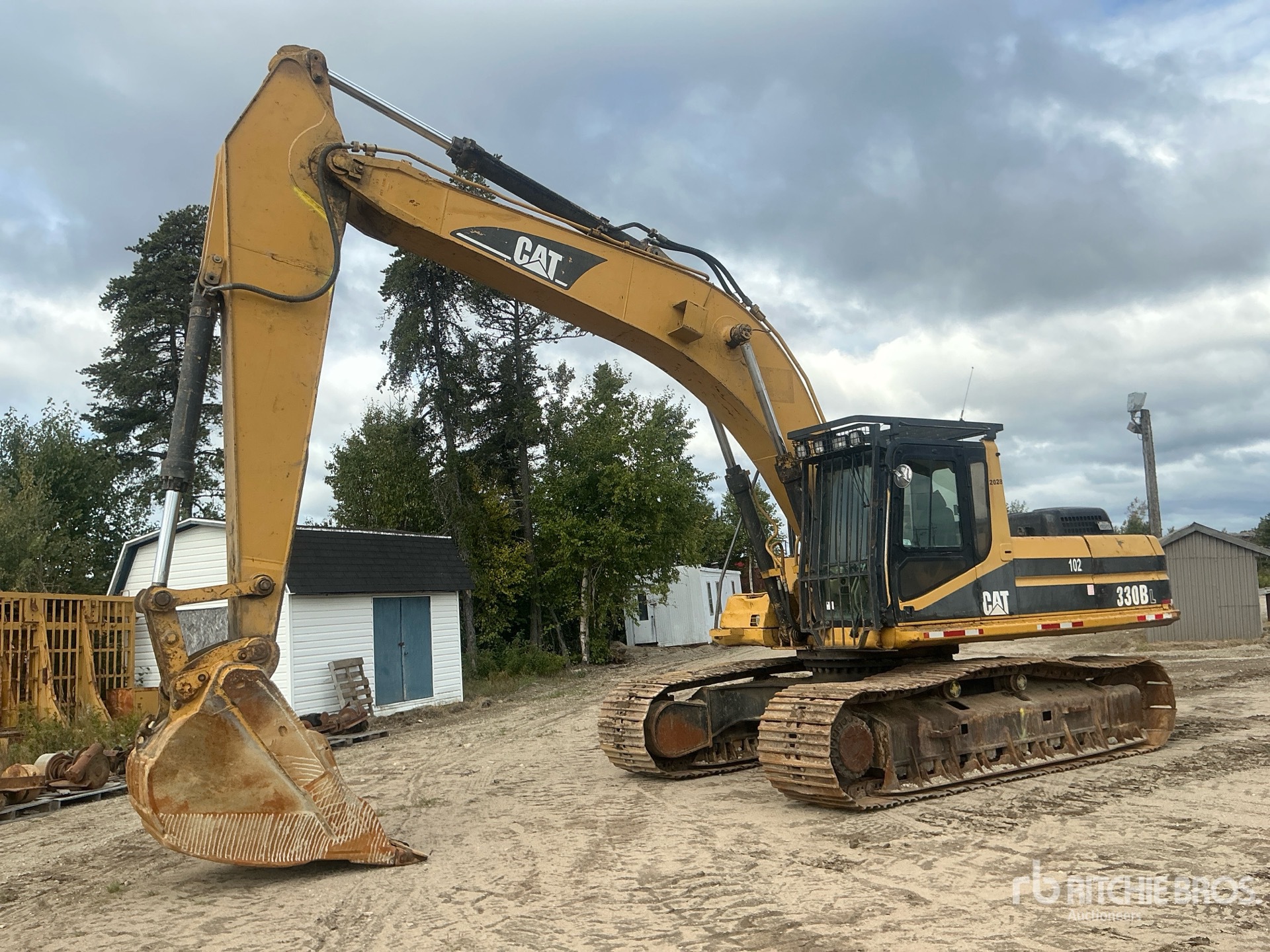 1999 Caterpillar 330B L