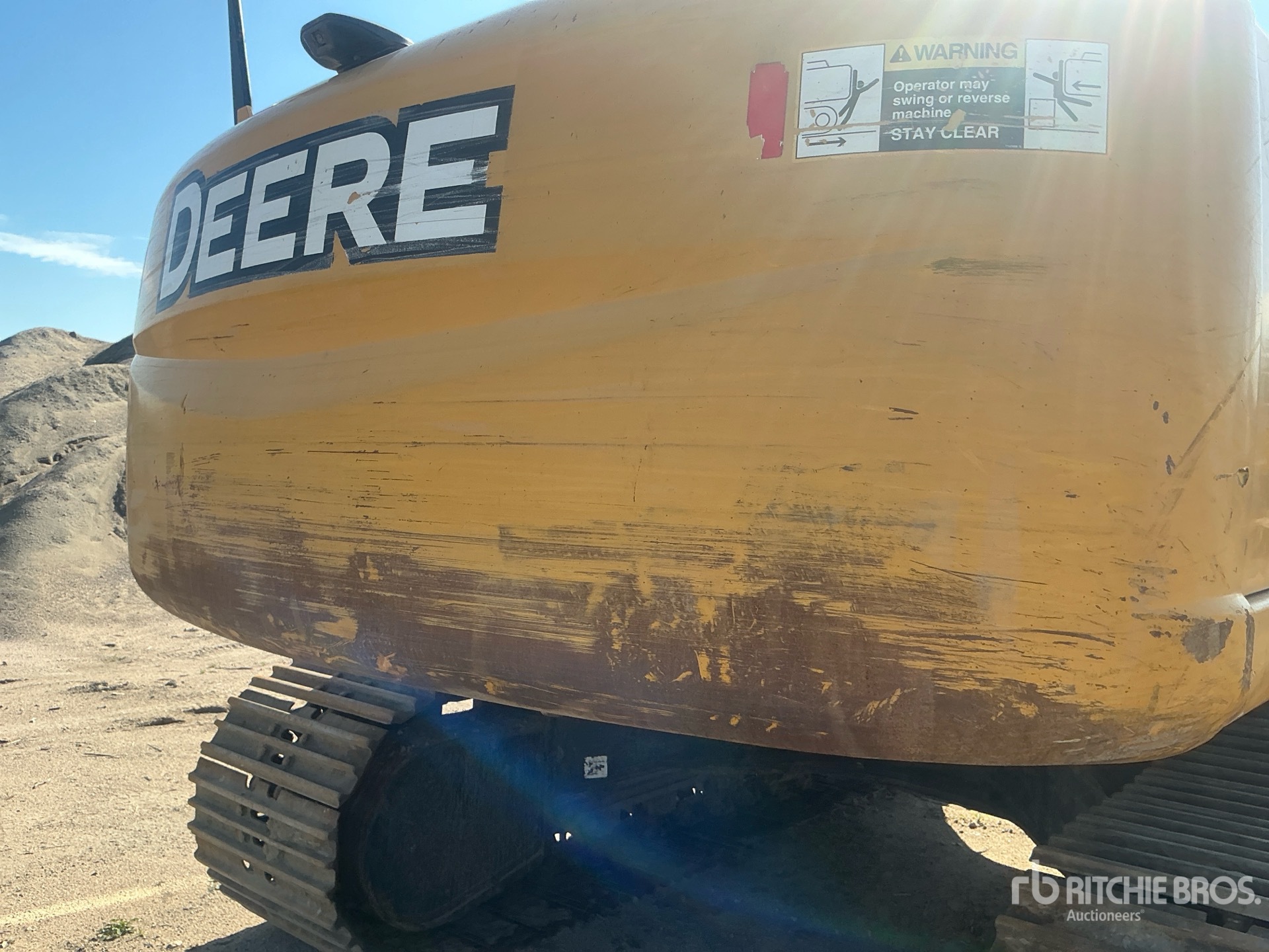 2016 John Deere 290G LC
