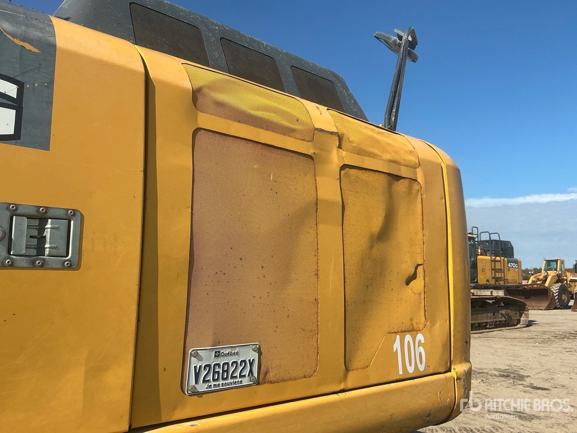 2016 John Deere 290G LC