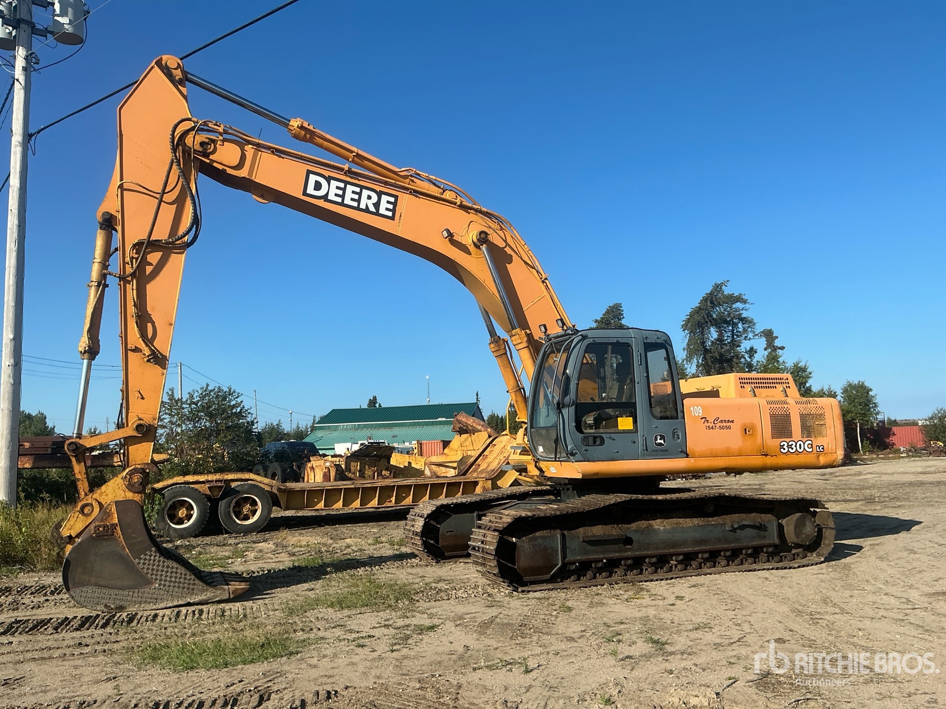 Photo of 2002 John Deere 330C LC