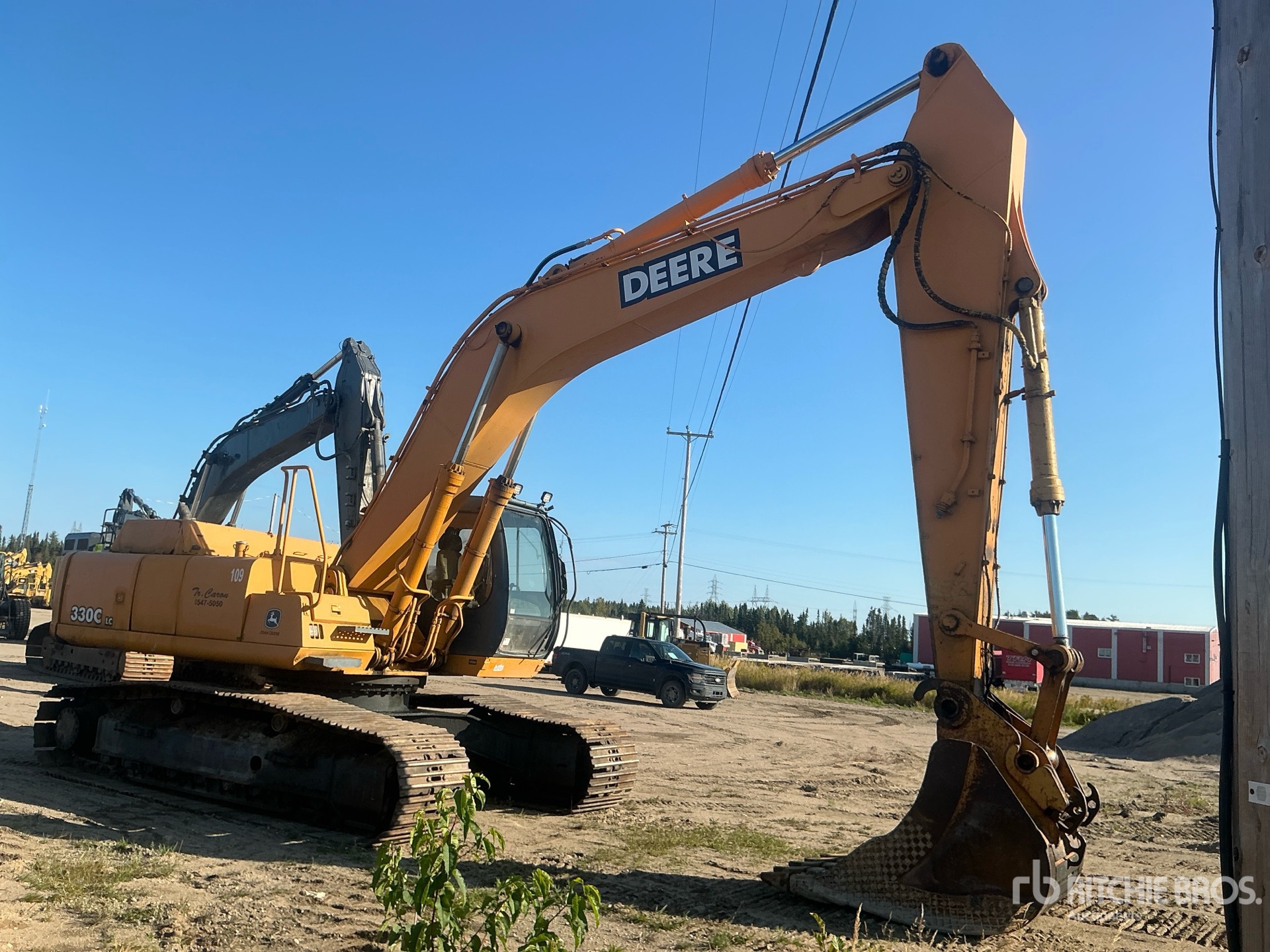 2002 John Deere 330C LC