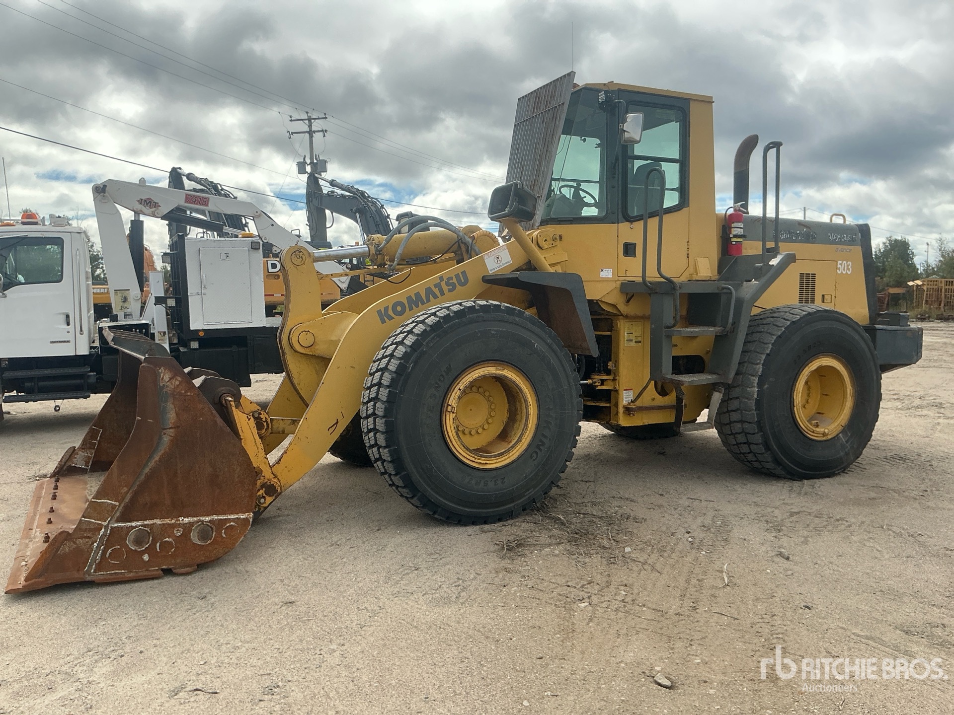 Photo of 2000 Komatsu WA380-3