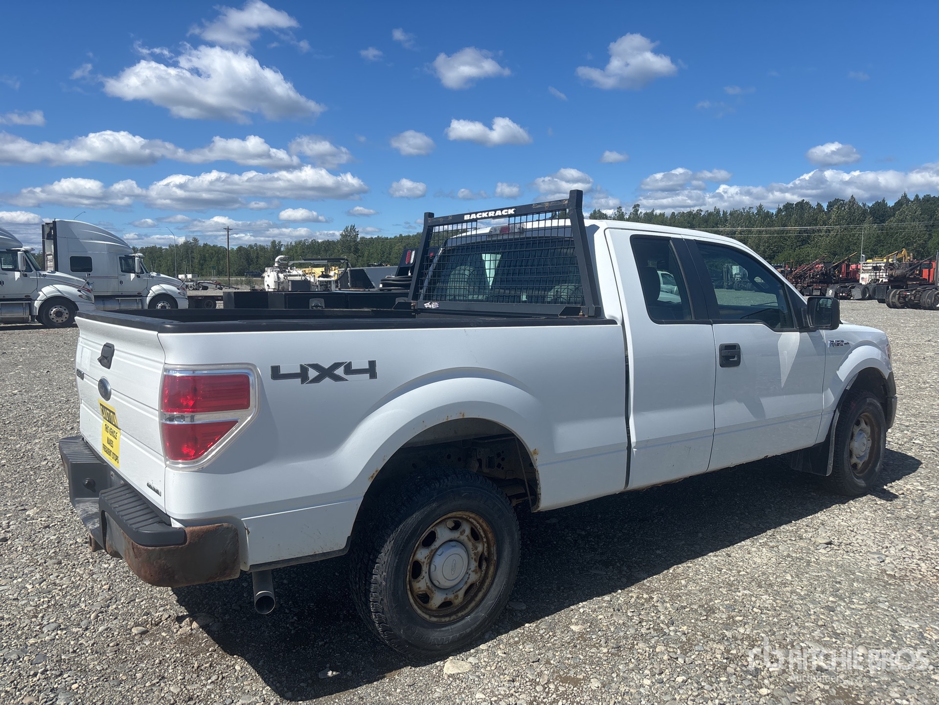 General Appearance with Picture, Right Rear Corner