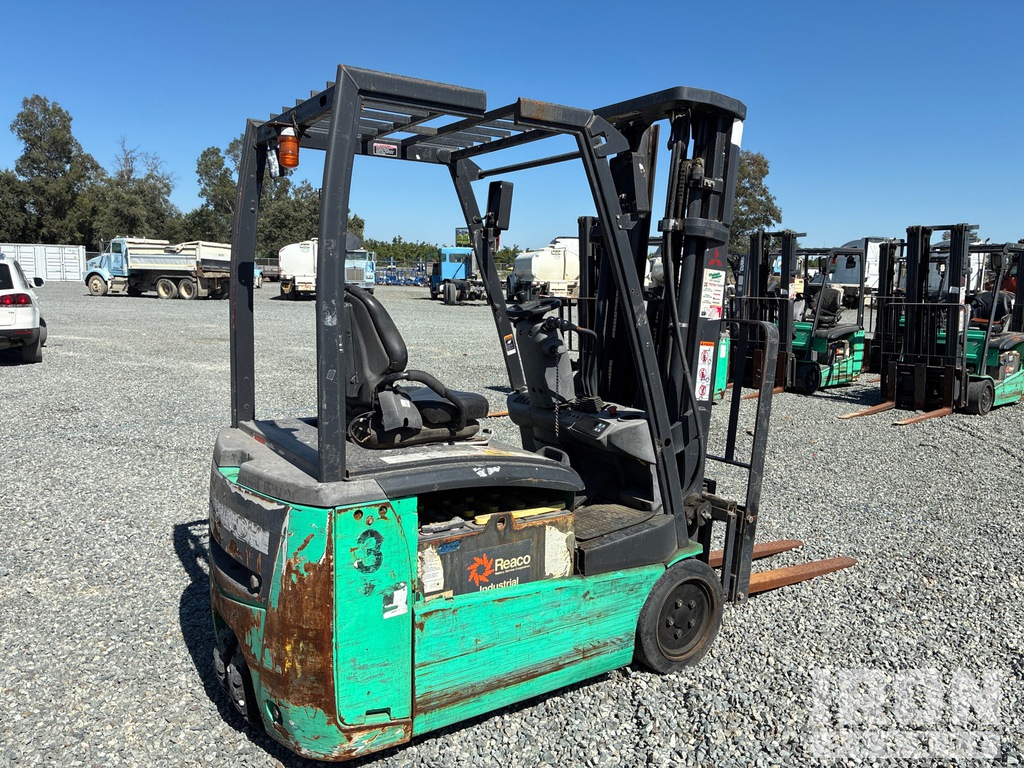 General Appearance - Lift Truck* with Picture, Right Rear Corner