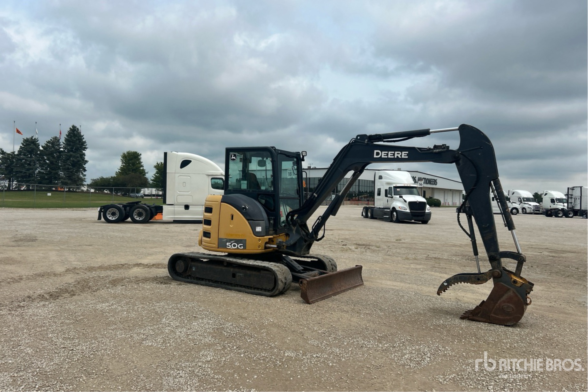 2016 John Deere 50G