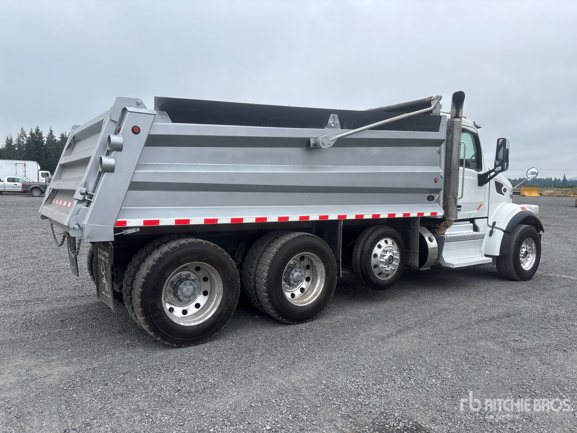 2019 Peterbilt 567