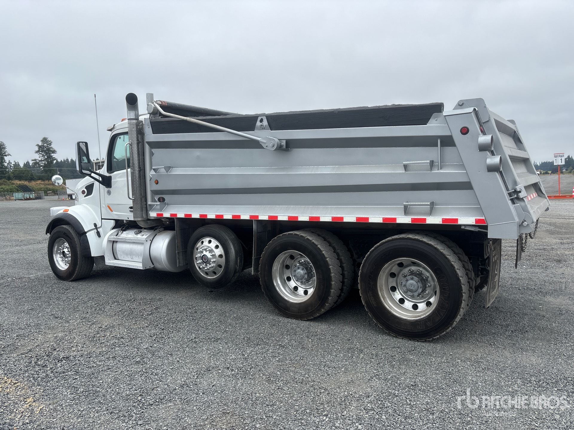 2019 Peterbilt 567