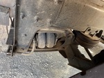 Underbody with Non-Driven Drop Axle (1)