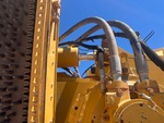 Hydraulics with Bar Lift Cylinders