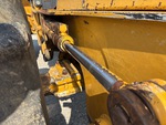 Hydraulics with Blade Lift Cylinders