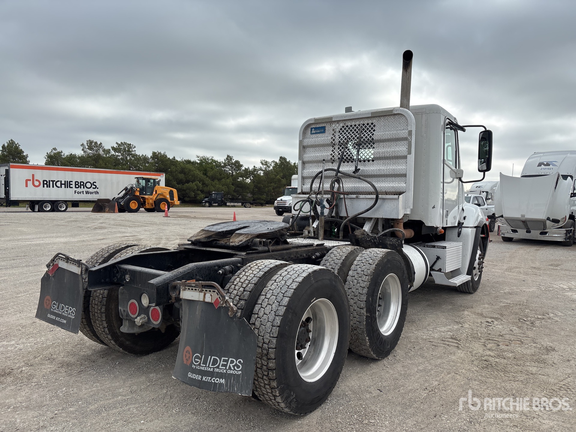 2020 Freightliner Columbia 120