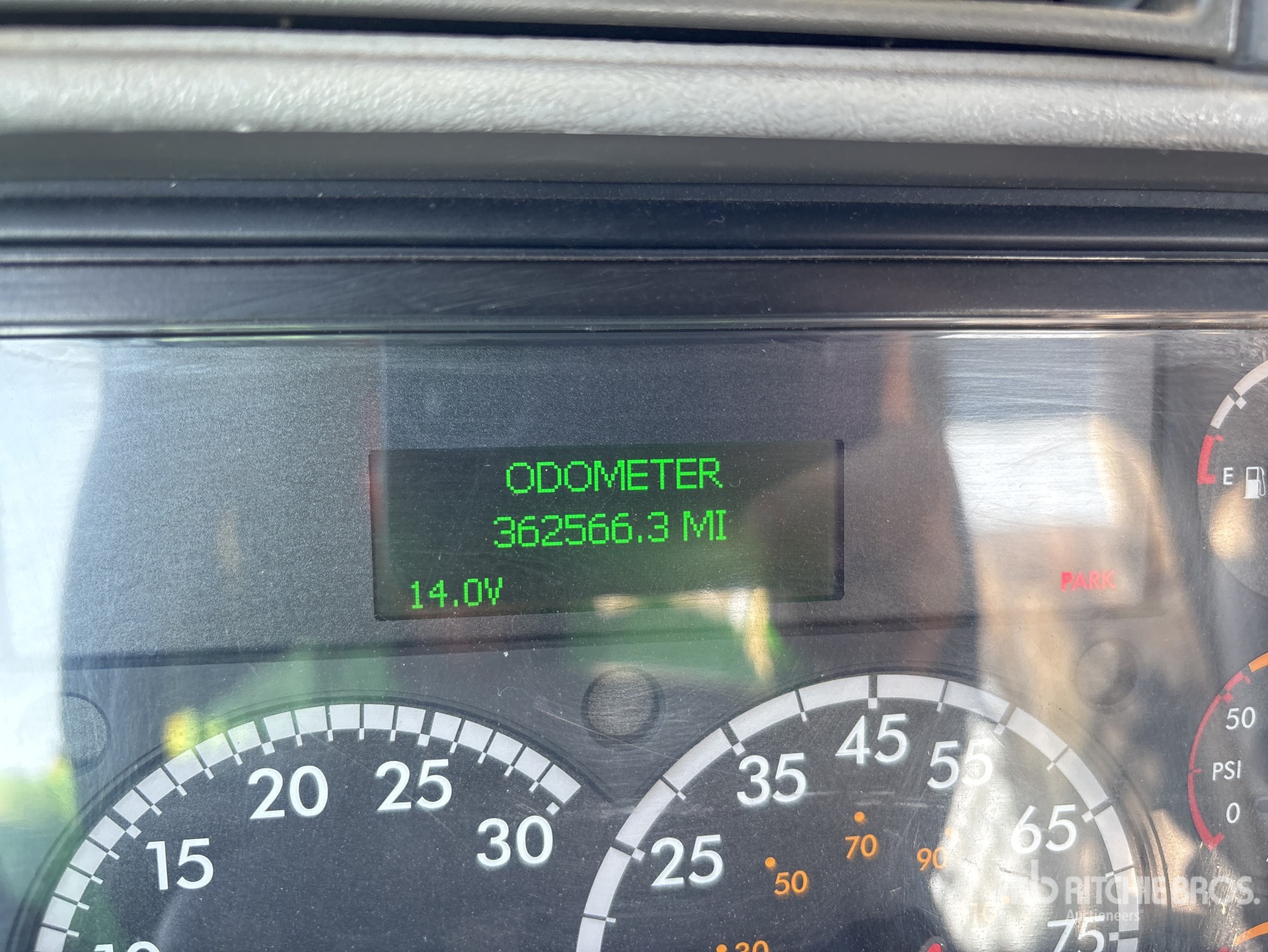 2020 Freightliner Columbia 120