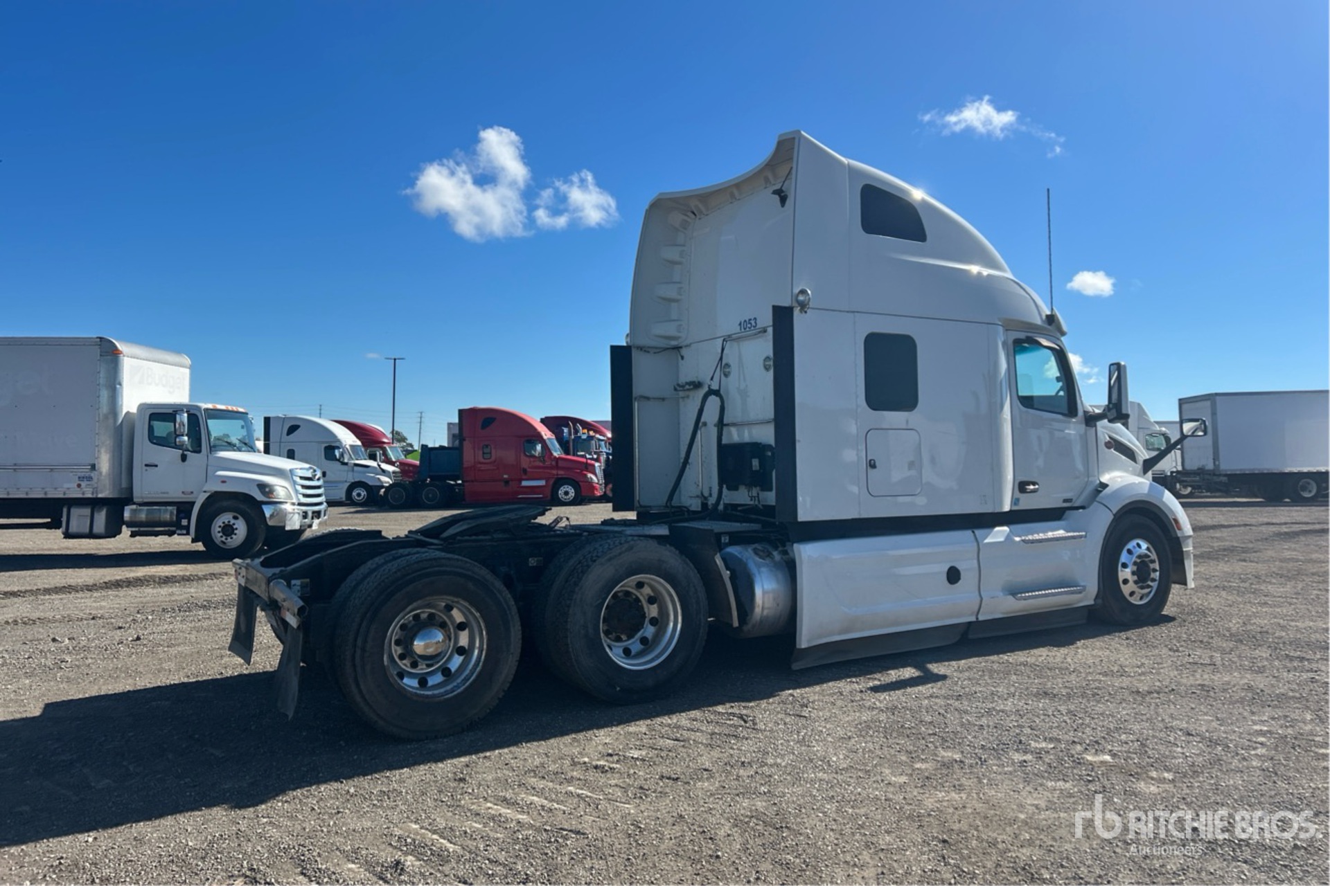 2023 Peterbilt 579