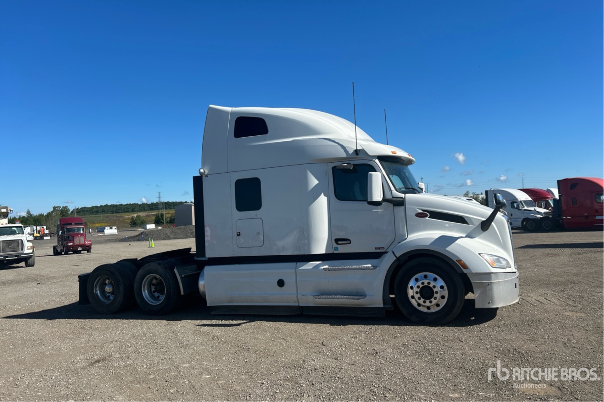 2023 Peterbilt 579