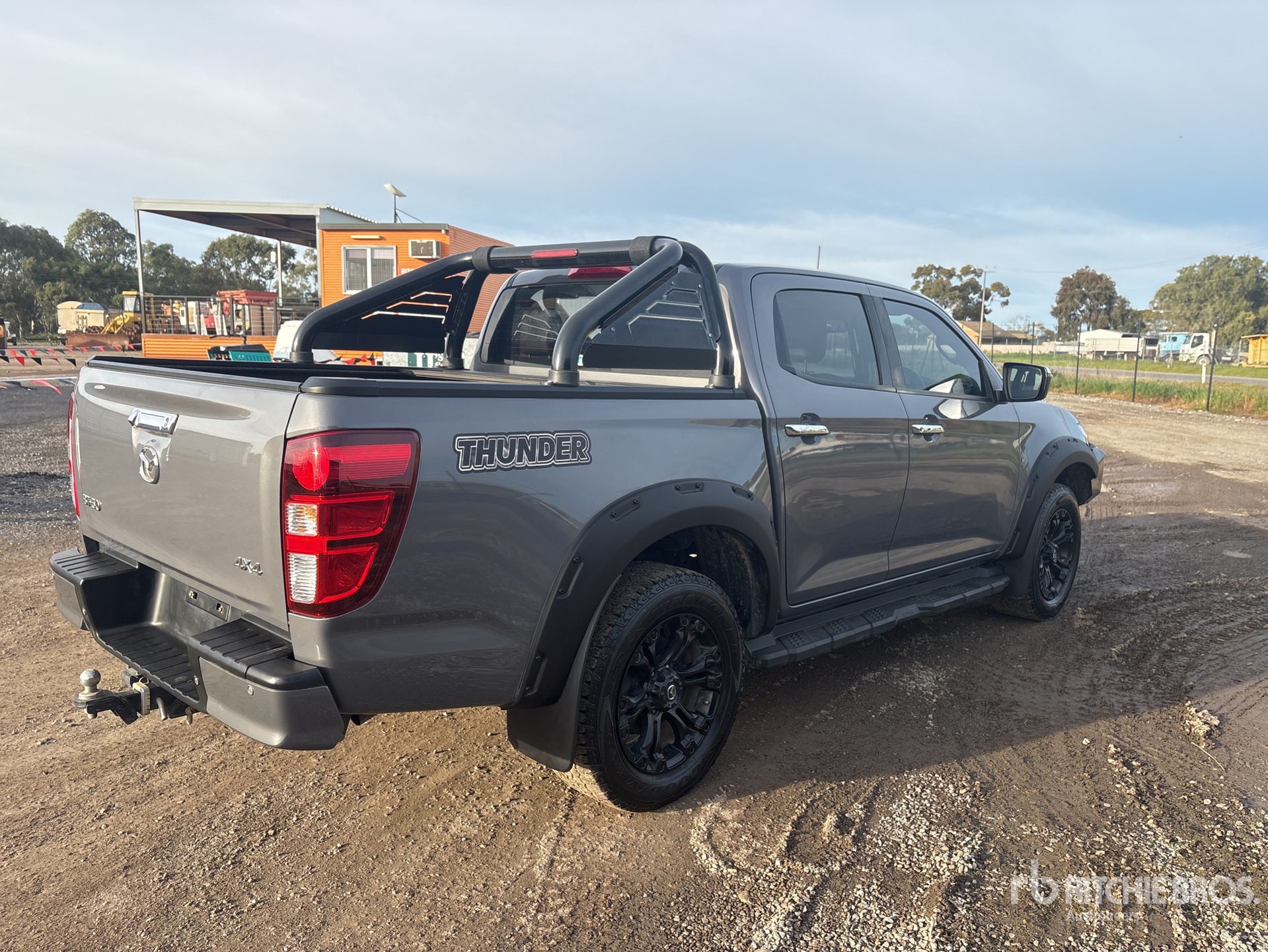 General Appearance with Picture, Right Rear Corner