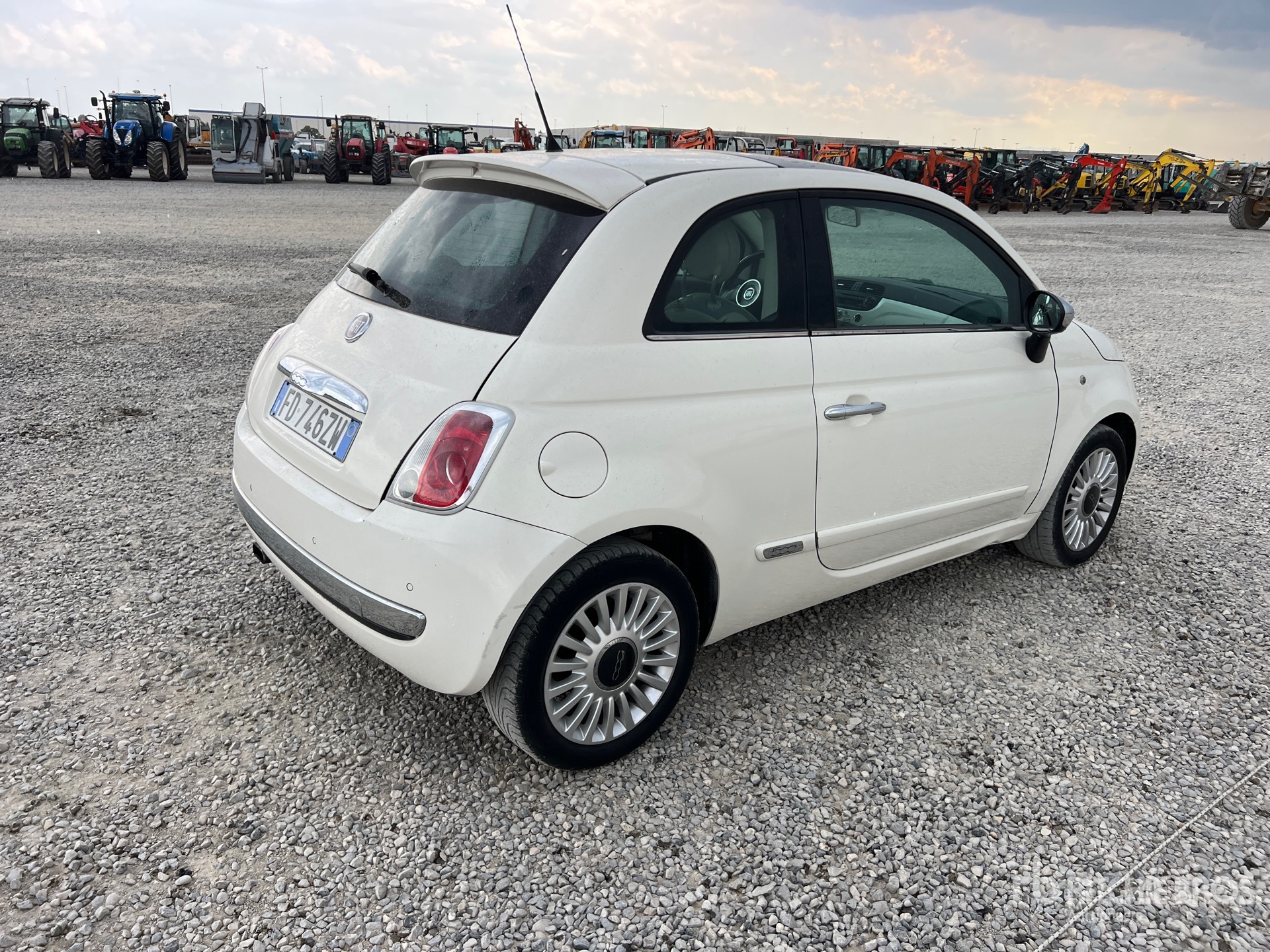 General Appearance with Picture, Right Rear Corner