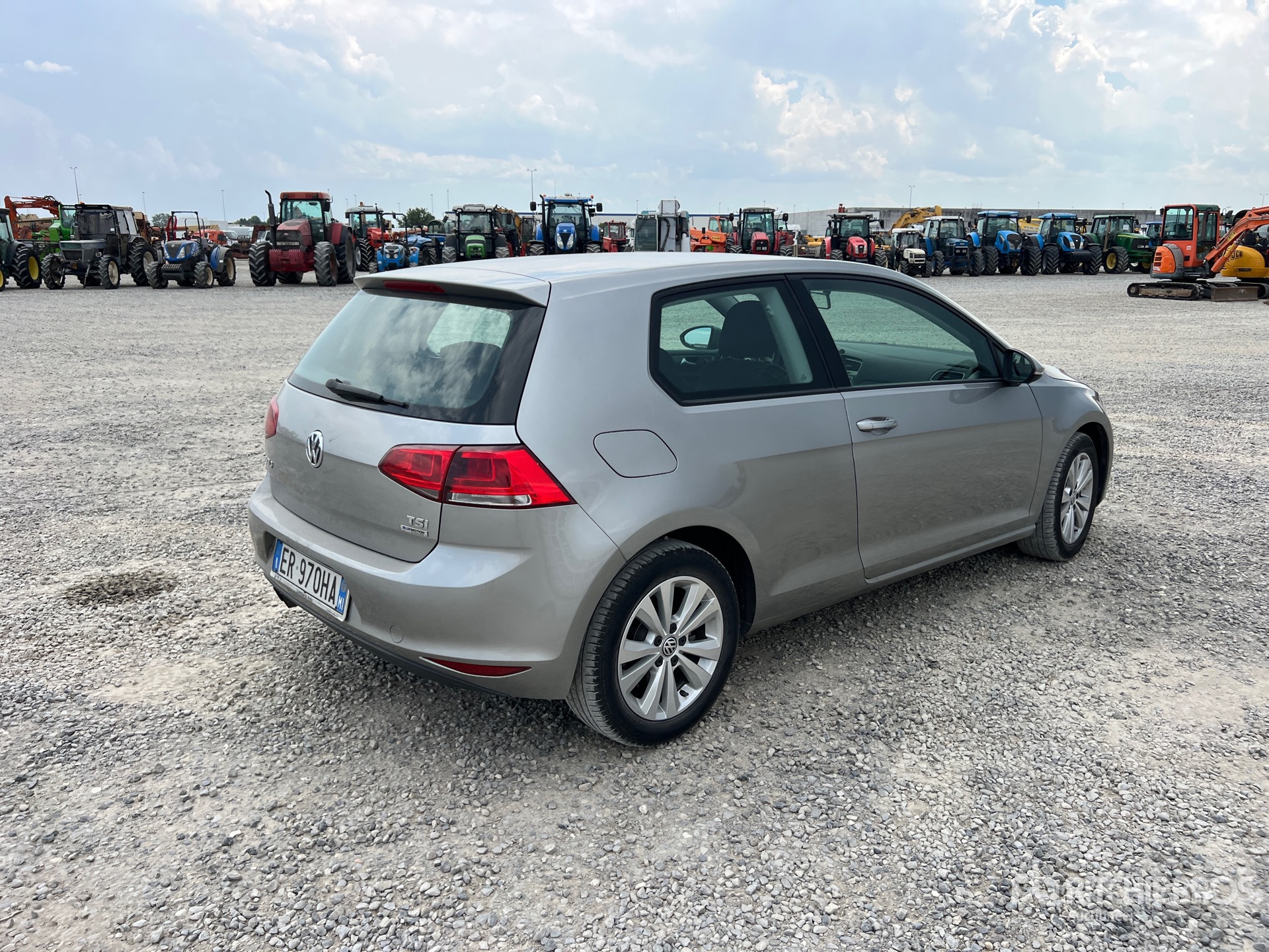 General Appearance with Picture, Right Rear Corner