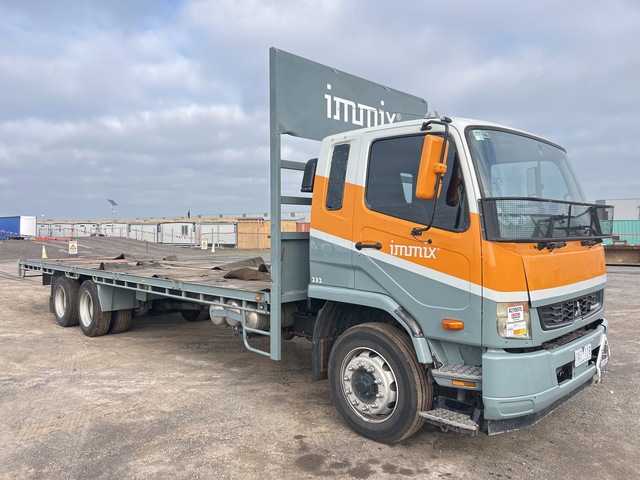 2013 Mitsubishi FN63 6x4 Table Top Truck
