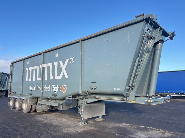 2022 Moore 12.5 m Tri/A Step Deck Tipping Trailer