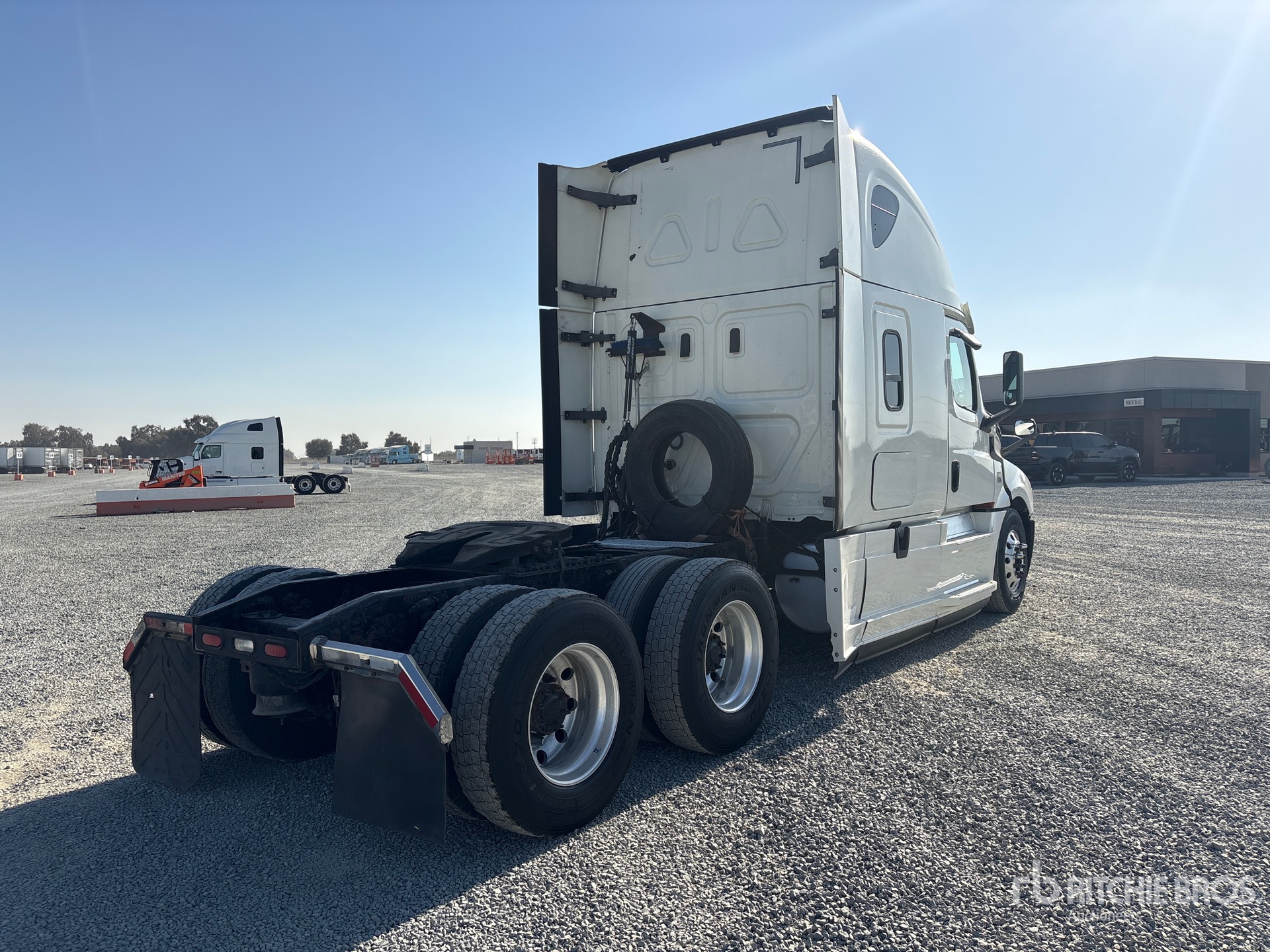 2019 Freightliner CASCADIA 126