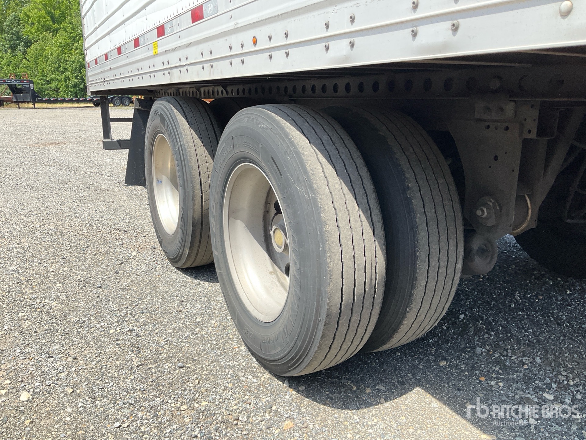 2020 Hyundai 53 FT X 102 IN T/A
