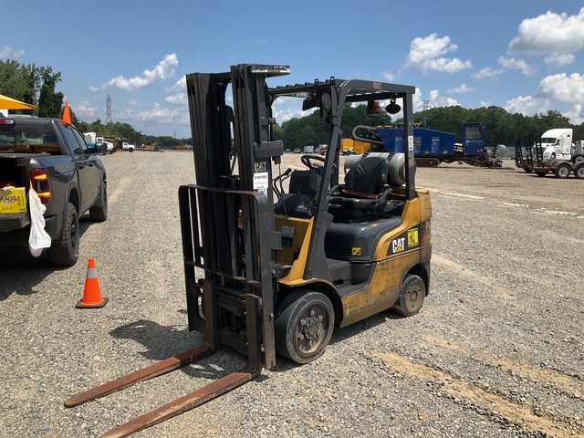2020 Cat 2C5000 4750 lb Cushion Tire Forklift